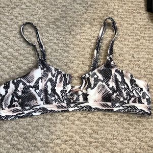 NWOT Shein bathing suit top